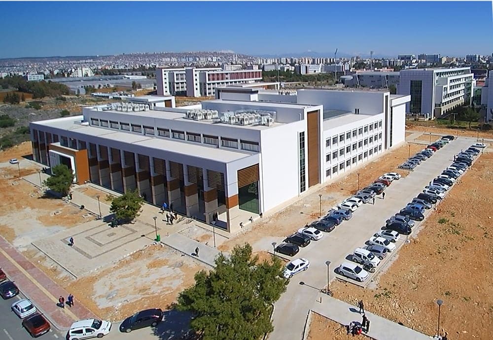 AKDENİZ ÜNİVERSİTESİ YABANCI DİLLER